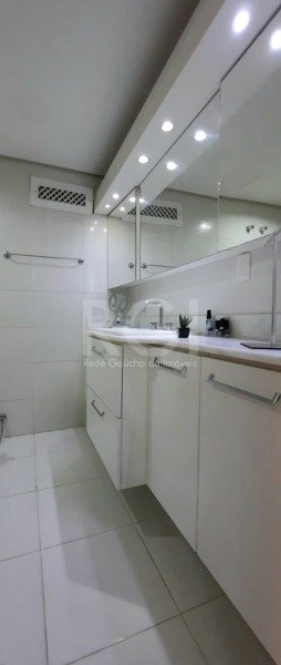 Apartamento à venda com 3 quartos, 145m² - Foto 8