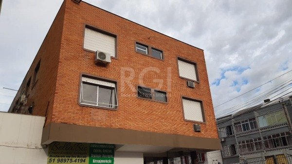 Apartamento à venda com 2 quartos, 83m² - Foto 2