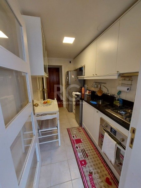 Apartamento à venda com 2 quartos, 77m² - Foto 4